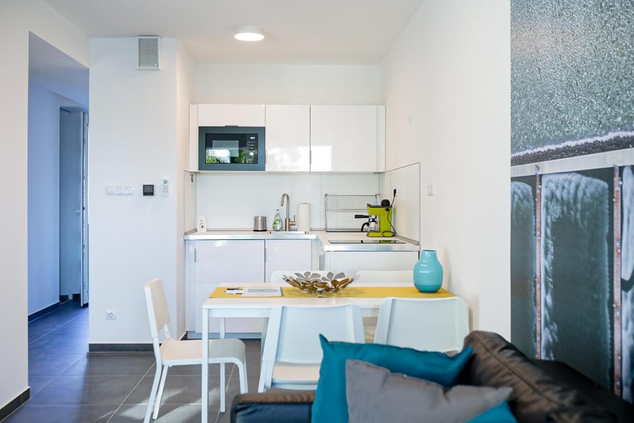 Marina Apartman Hotel Balatonszárszó Εξωτερικό φωτογραφία