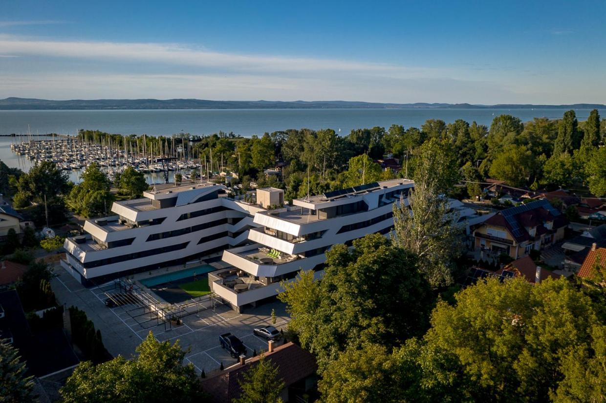 Marina Apartman Hotel Balatonszárszó Εξωτερικό φωτογραφία