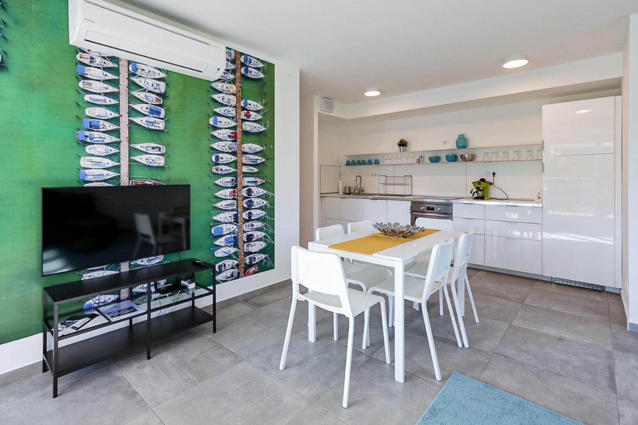 Marina Apartman Hotel Balatonszárszó Εξωτερικό φωτογραφία