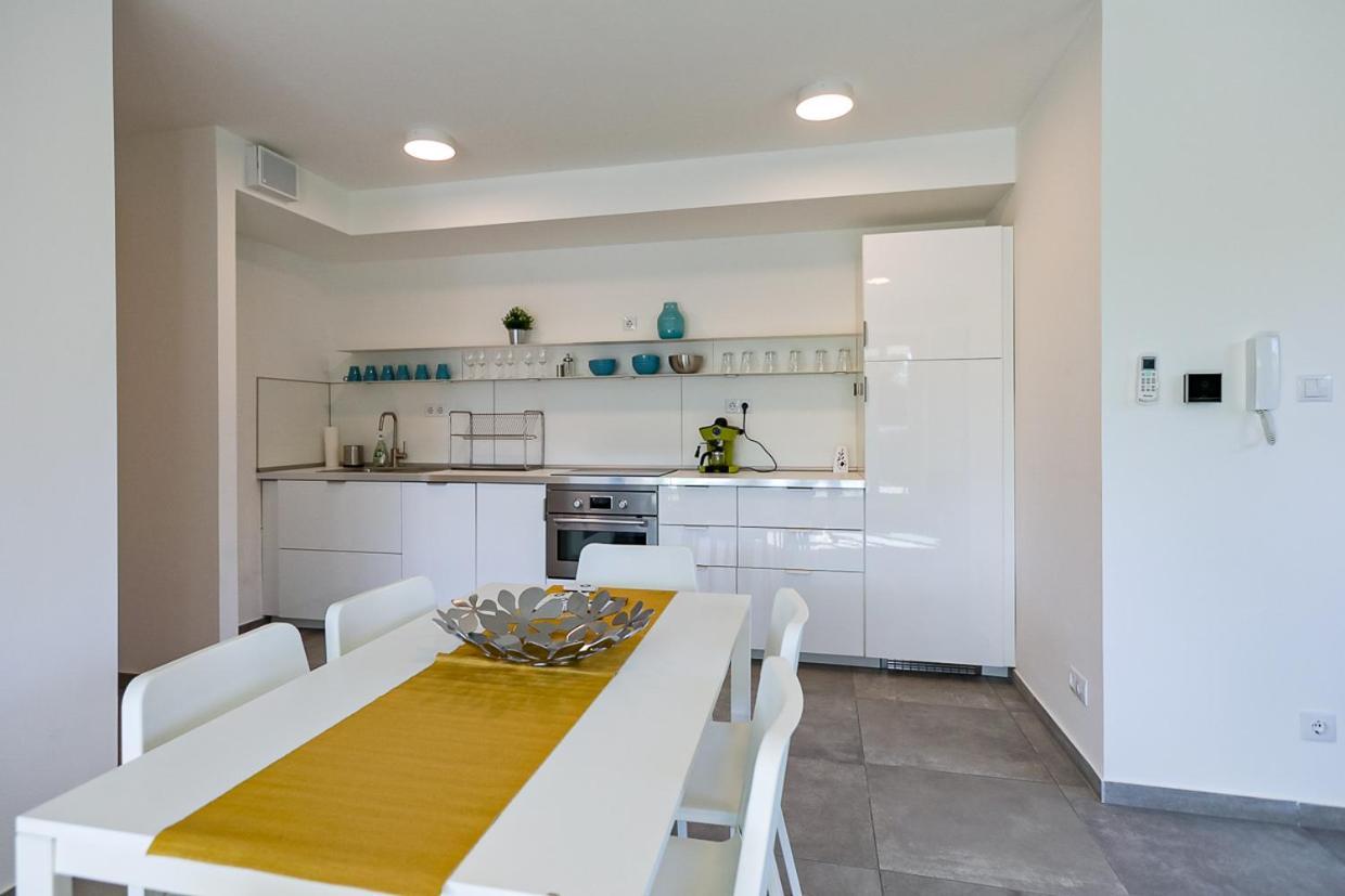 Marina Apartman Hotel Balatonszárszó Εξωτερικό φωτογραφία